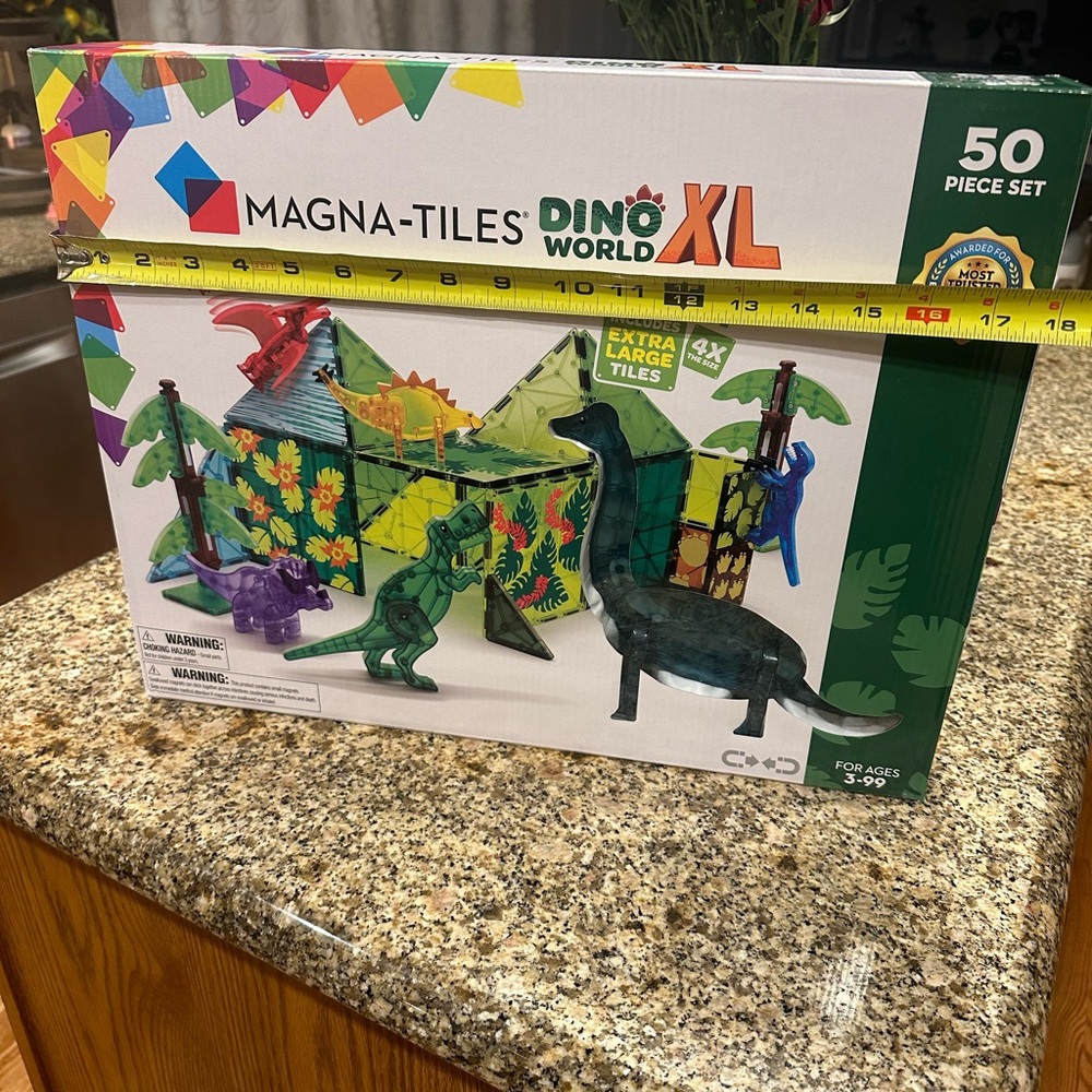 Dino world XL magna tiles